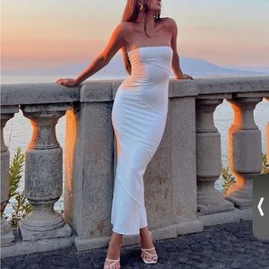 🐇Princess Polly Oscar midi dress size 2🐇